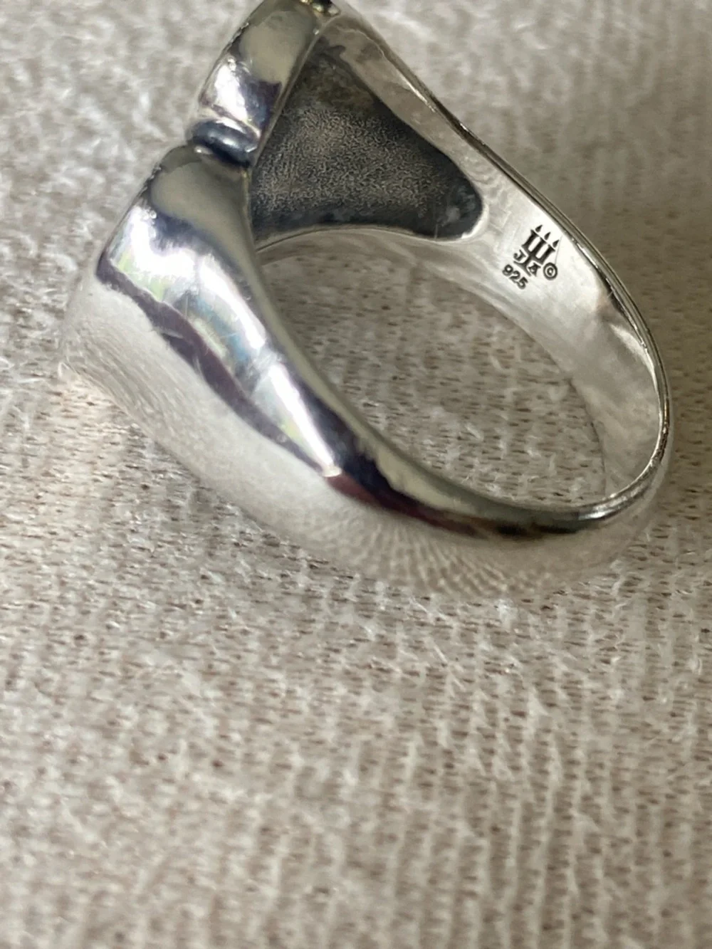 James Avery "Mother's Love" Sterling Silver Open Heart Ring. Size 8 - Picture 14 of 17